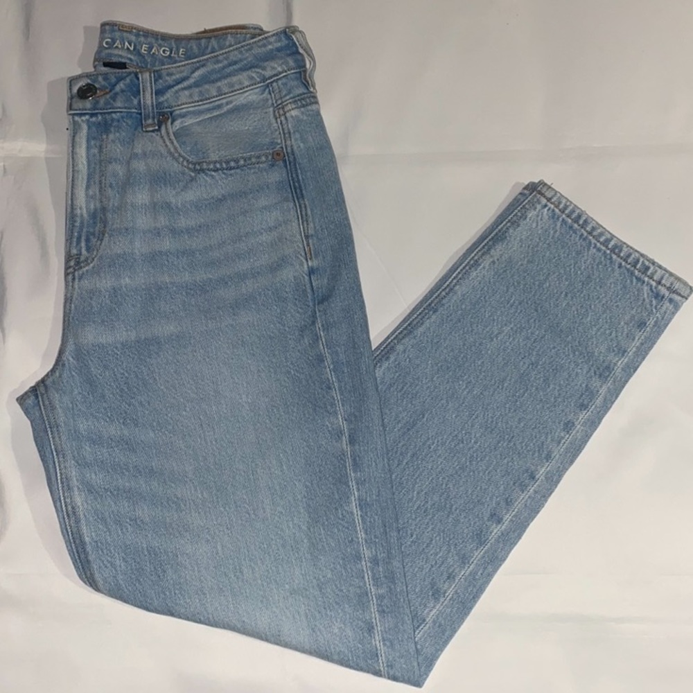 American Eagle Outfitters High Rise Strigid Light Wash Blue Denim Mom Jeans